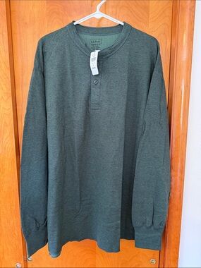 L.L. Bean Men's Long-Sleeve Henley - Forest Green